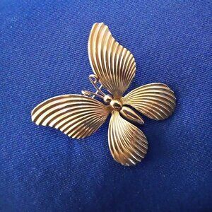 Butterfly brooch vintage EC